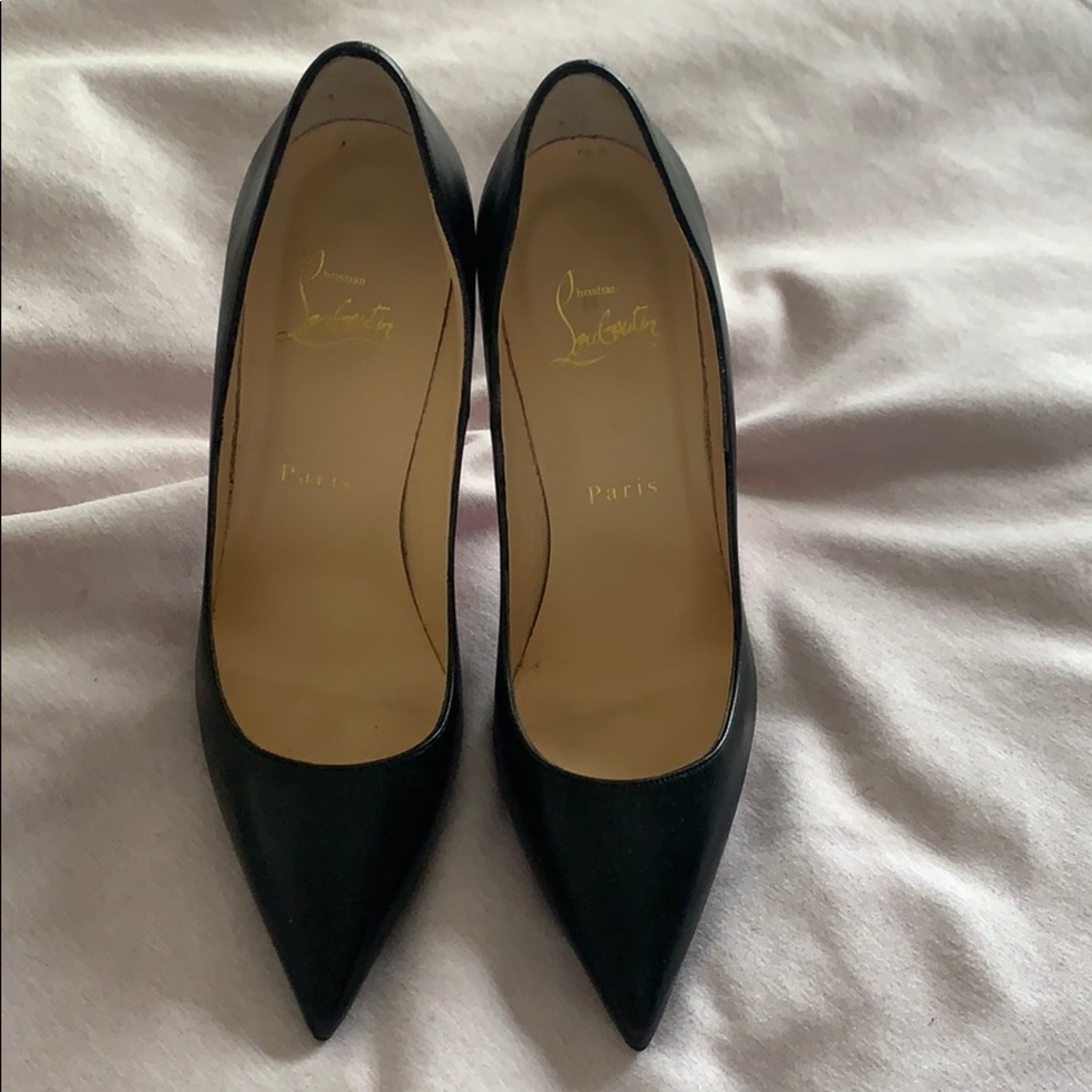 Barely worn So Kate’s Christian Louboutins
